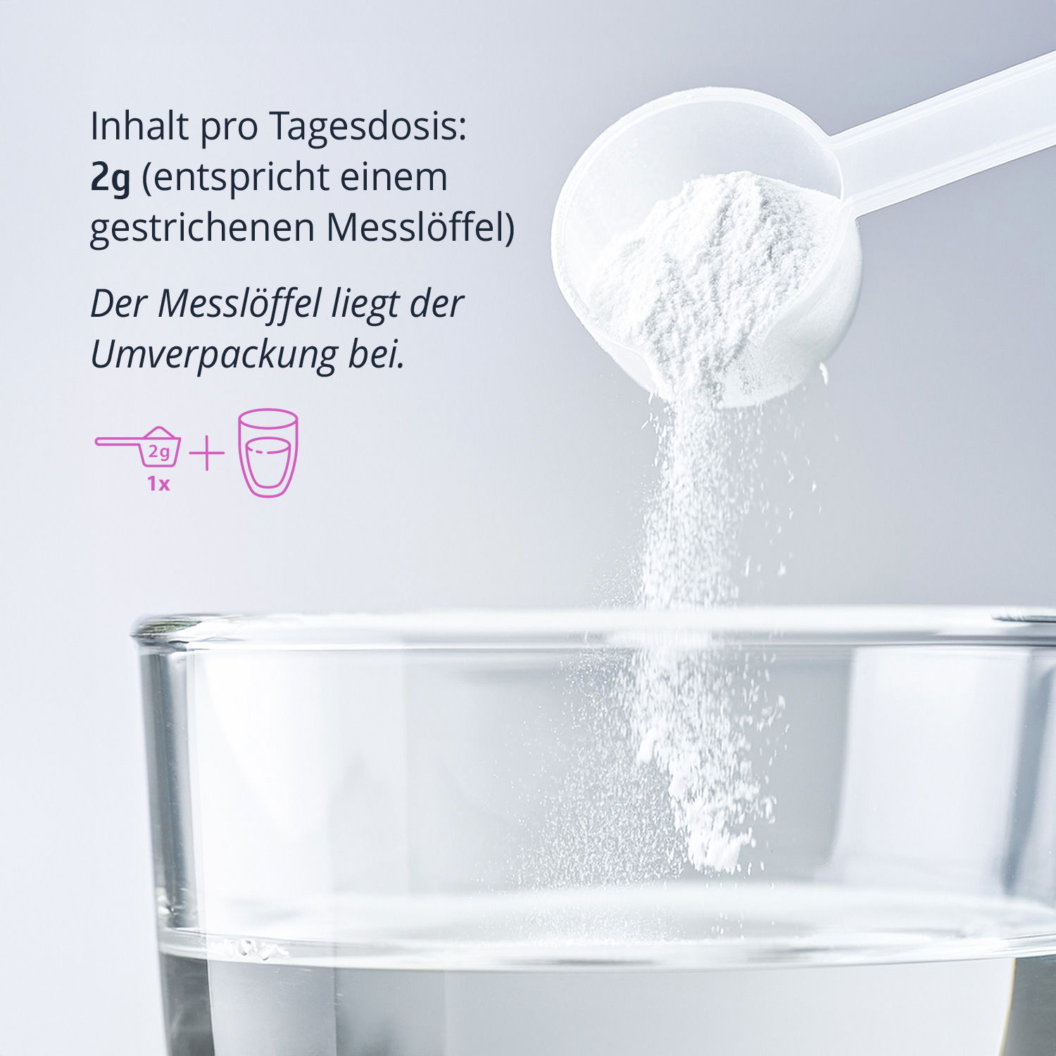 Pulver wird mit einem Messlöffel in ein Glas Wasser dosiert. Tagesdosis beträgt 2 Gramm, entspricht einem gestrichenen Messlöffel. Der Messlöffel ist in der Verpackung enthalten.