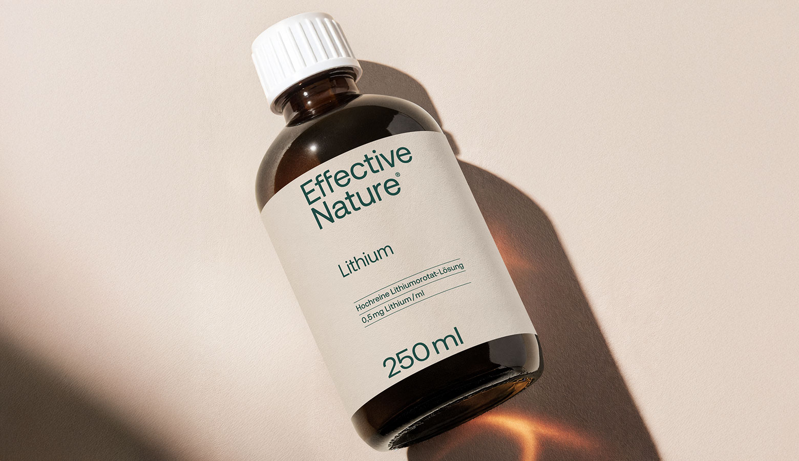 Eine Flasche Lithium von Effective Nature