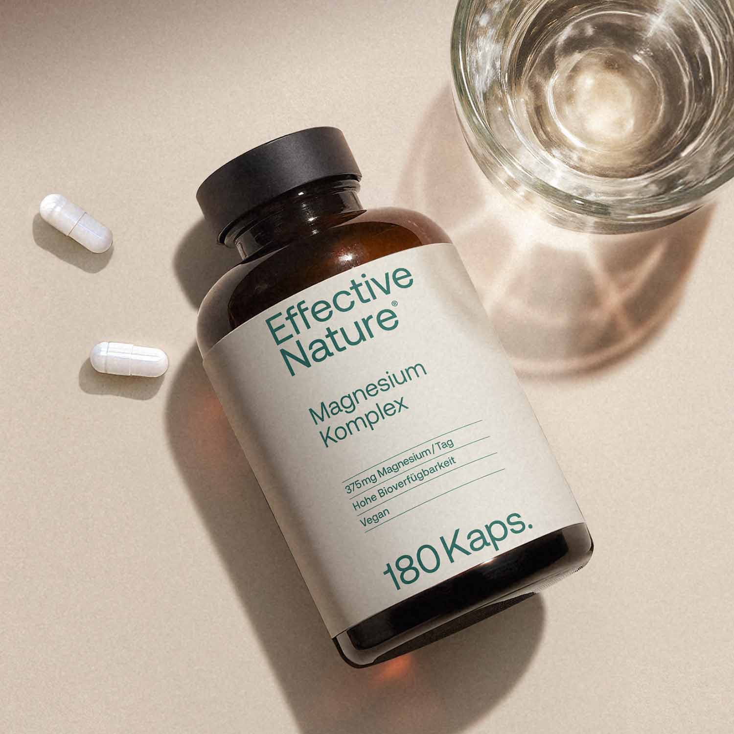 Moodbild Magnesiumkomplex auf einem Tisch