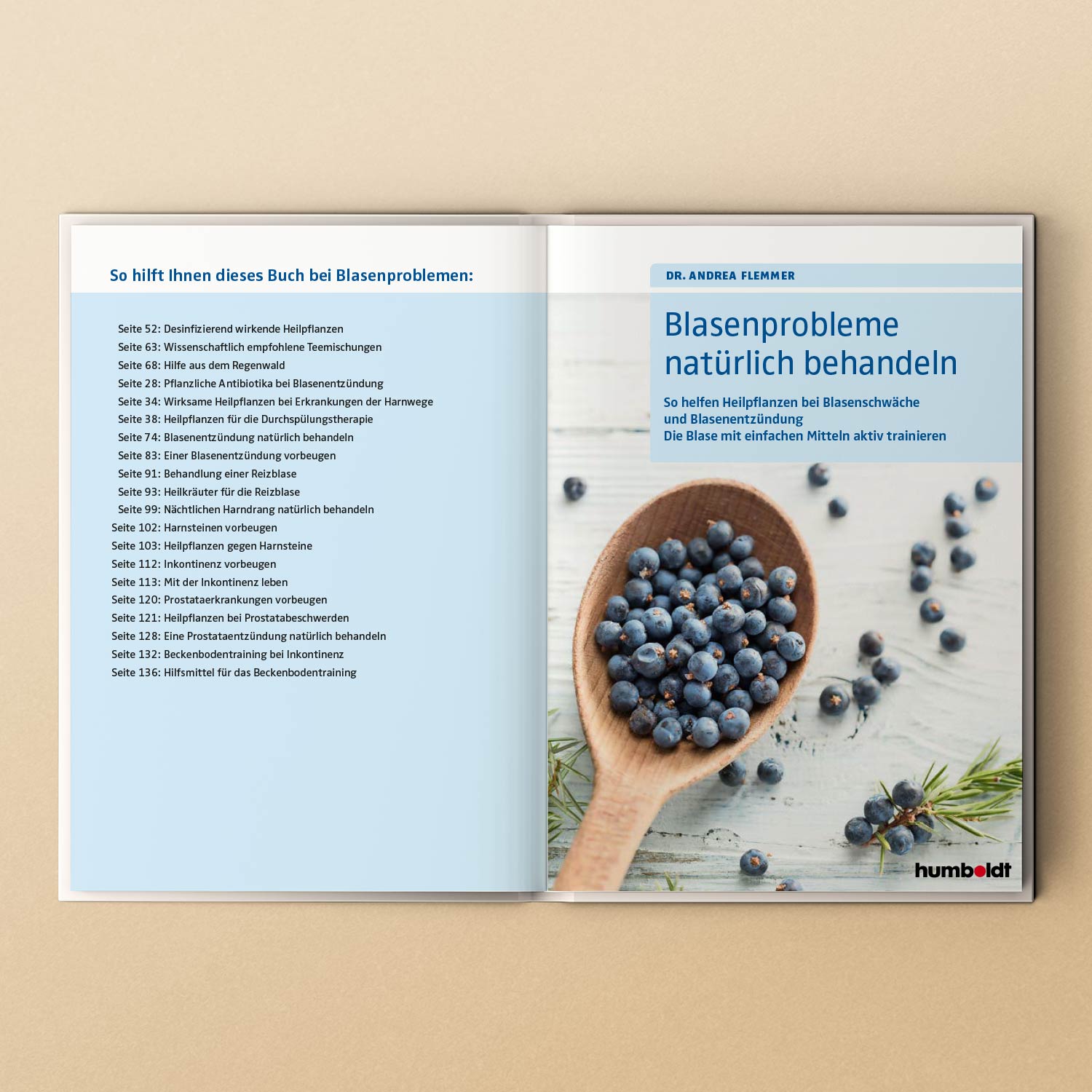 Buch über natürliche Behandlungsmethoden bei Blasenproblemen mit einer Abbildung von Wacholderbeeren auf einem Holzlöffel