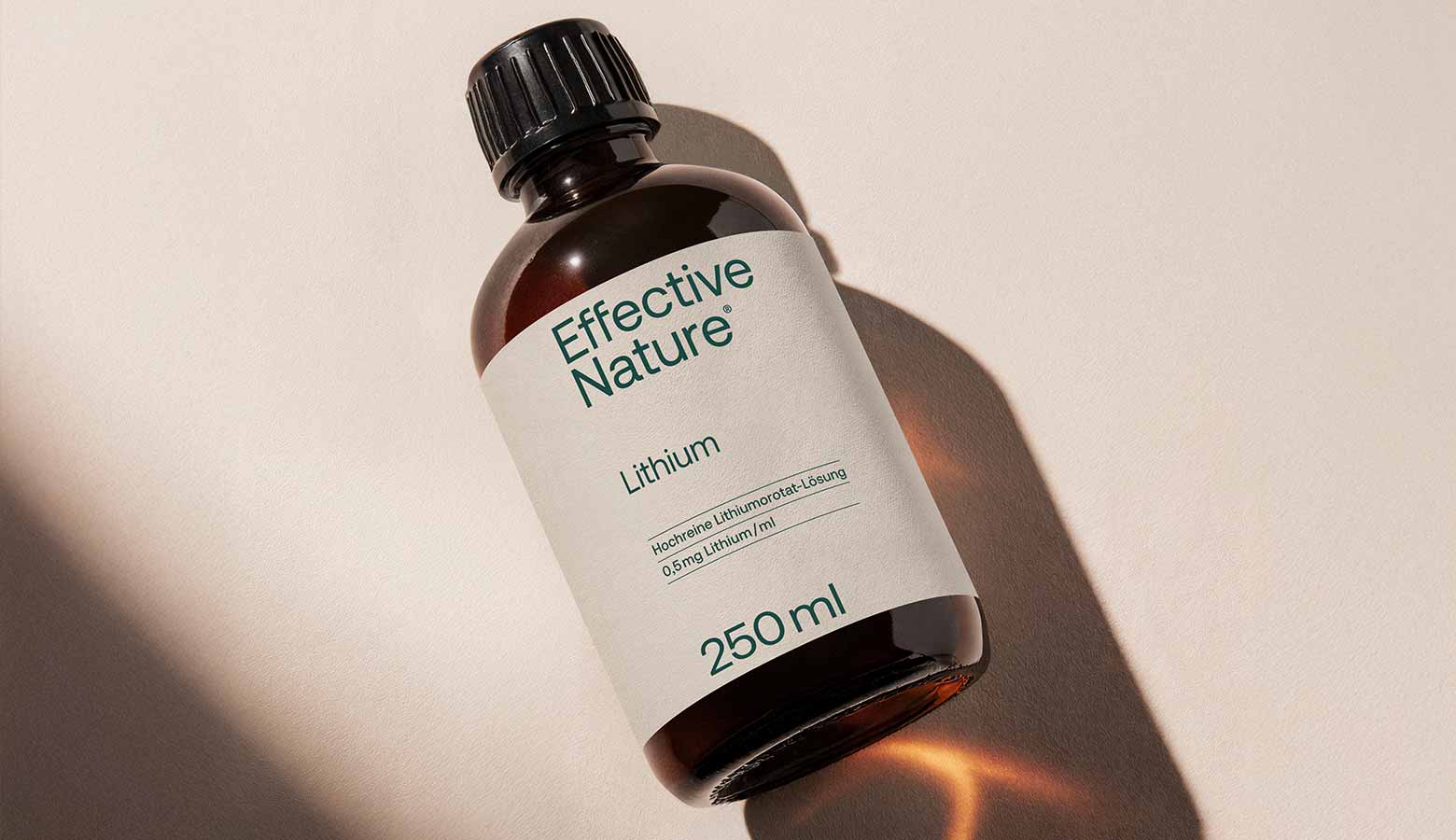 Eine Flasche Lithium von Effective Nature