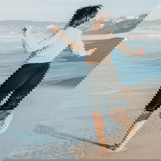 Eine Frau am Strand