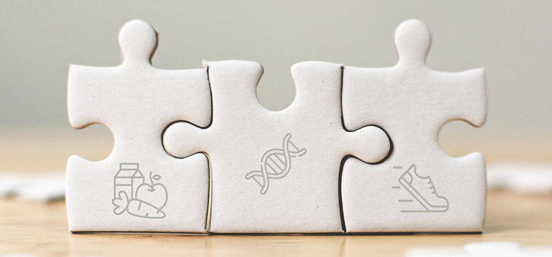 Mehrfarbige Puzzleteile, die zusammengesetzt werden