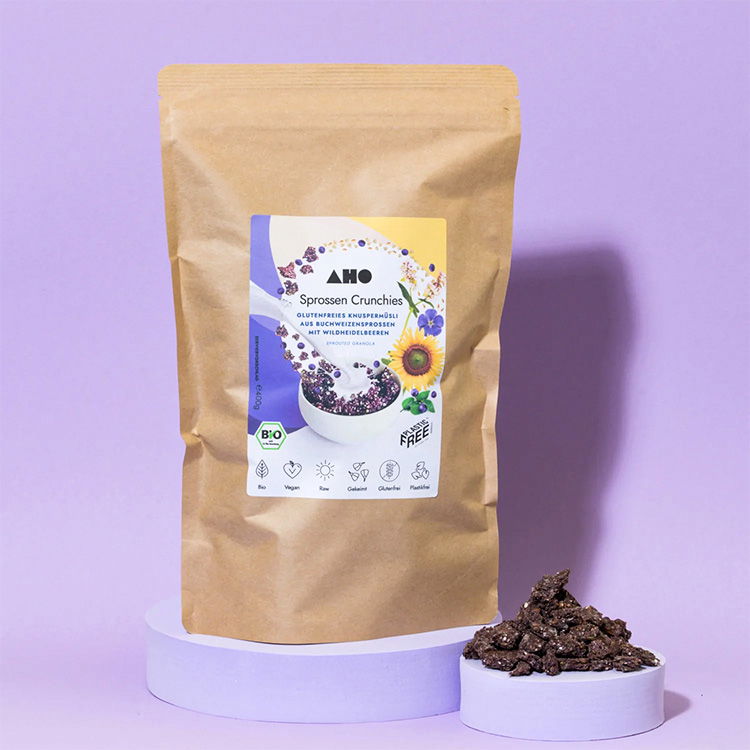 Packung AHO Sprossen Crunchies mit glutenfreiem Knuspermüsli aus Buchweizensprossen und Wildheidelbeeren